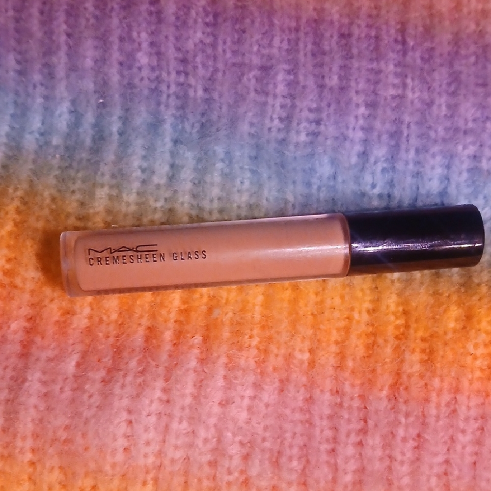 *RARE* MAC Cosmetics Cremesheen Glass "Boy Bait"